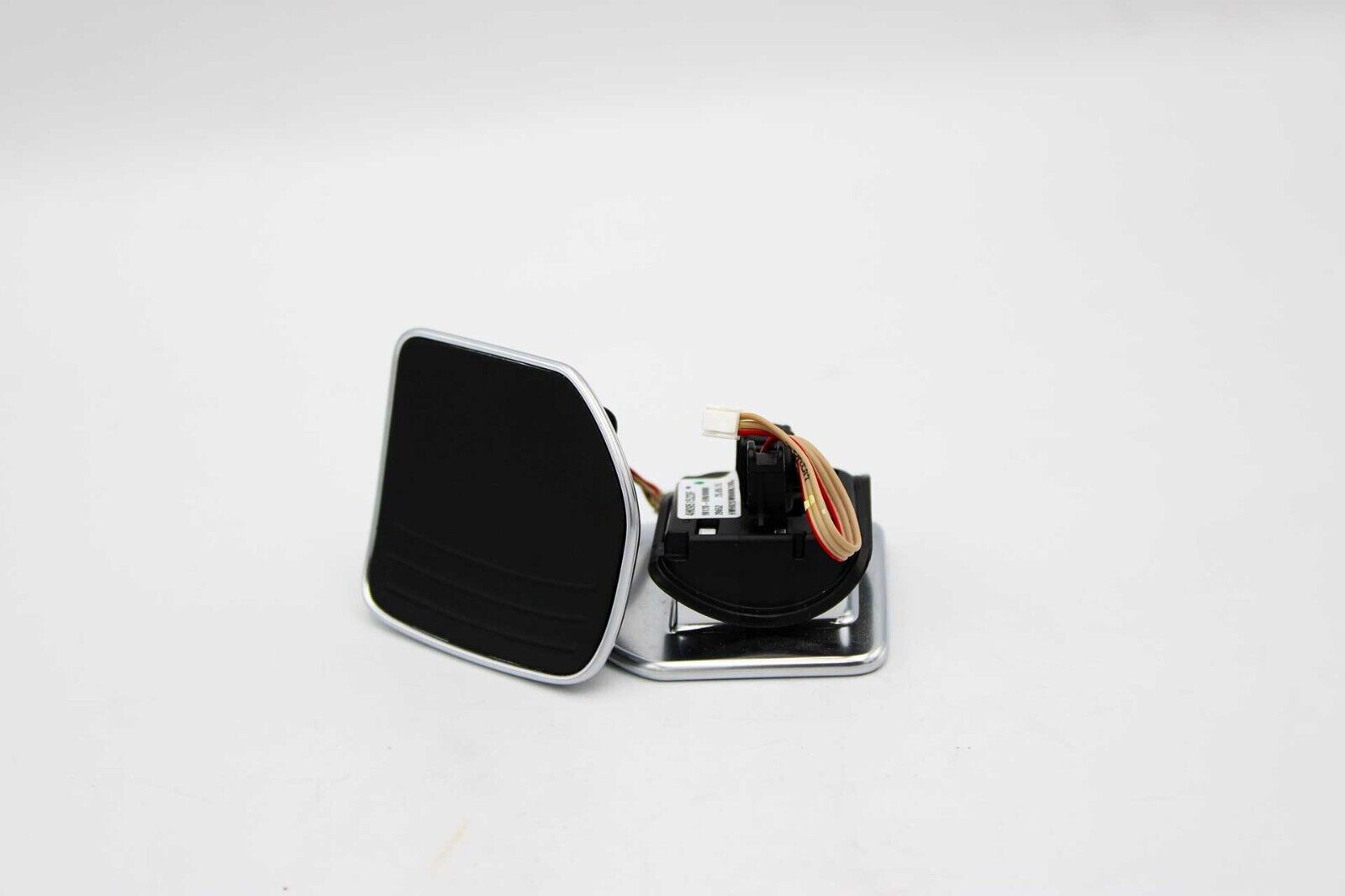 Audi Genuine Steering Wheel TipTronic Push Button Set (MPN: 4H0951523FXHA) - Image 3