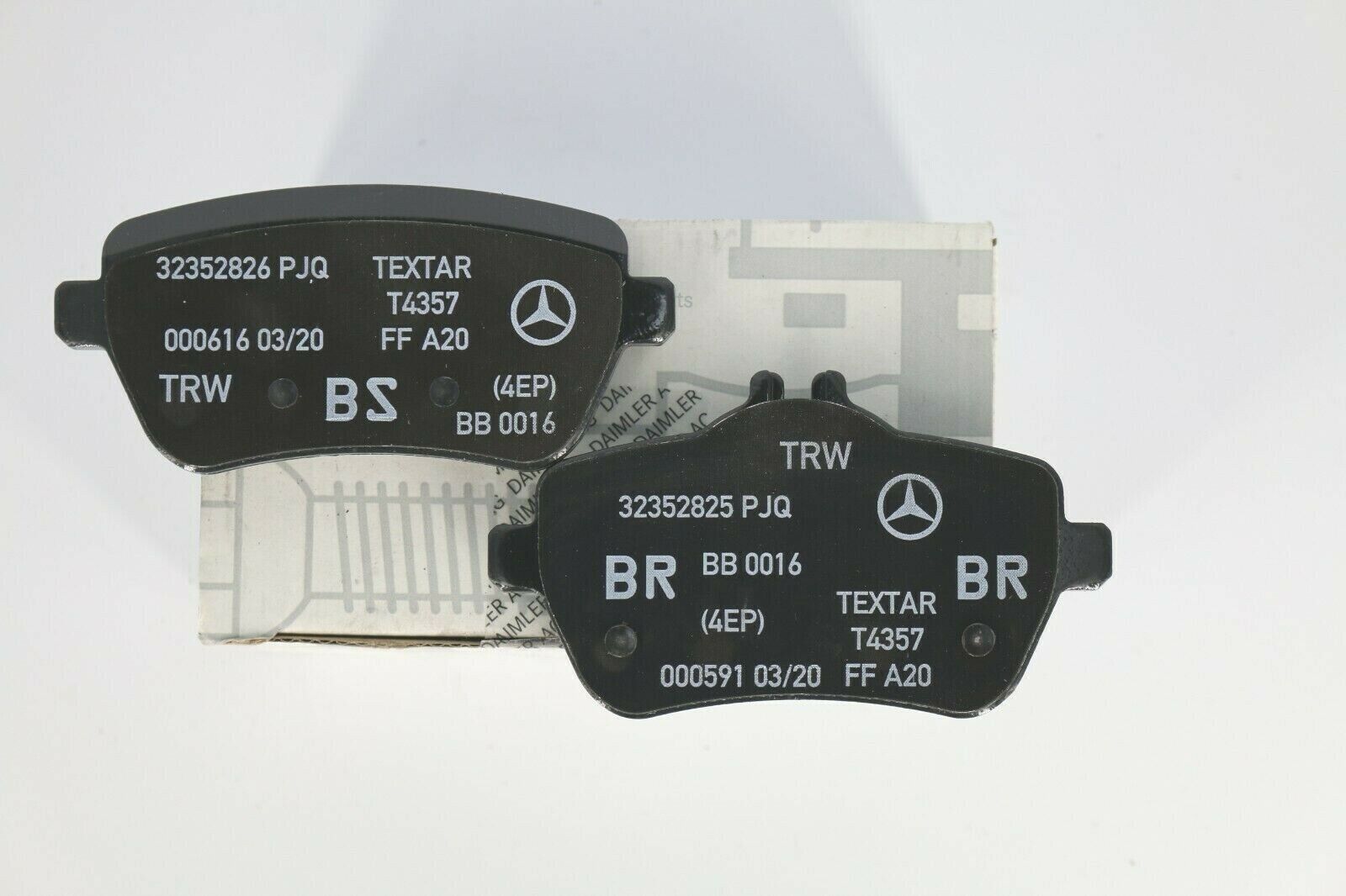 Mercedes-Benz Original Brake Pad Set (MPN: A0084200820) - Image 2