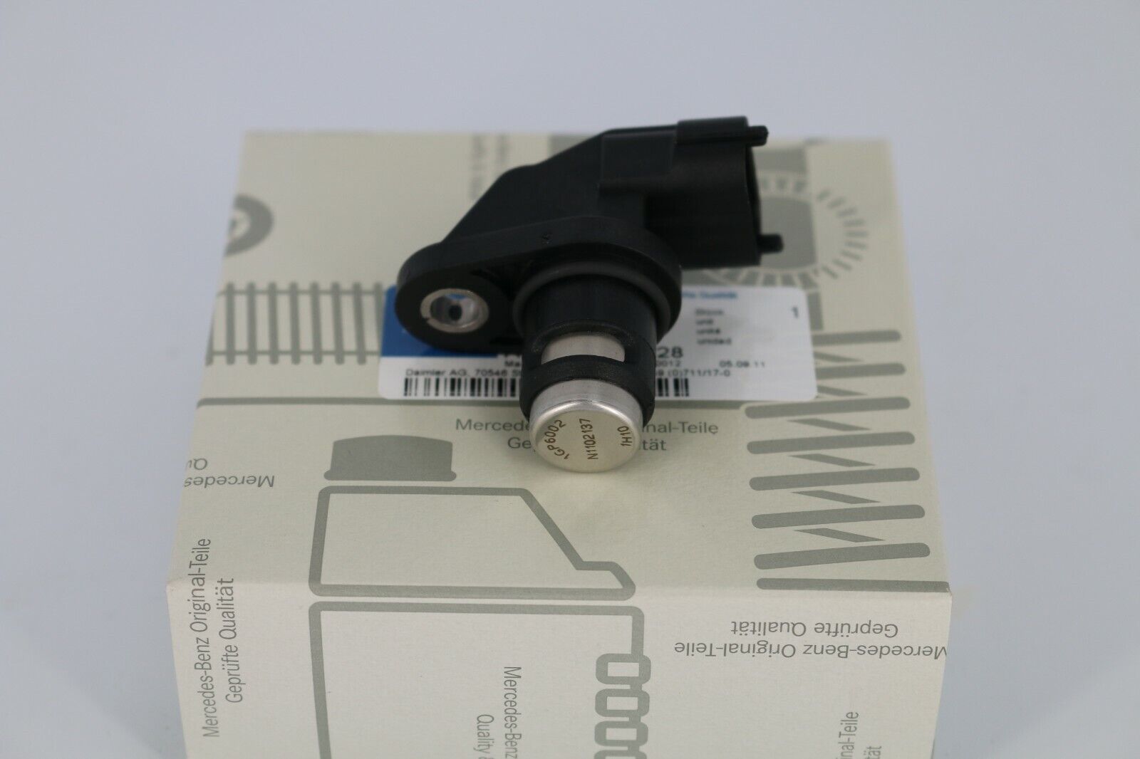 Original Mercedes-Benz Camshaft Position Sensor (MPN: A0041536928)