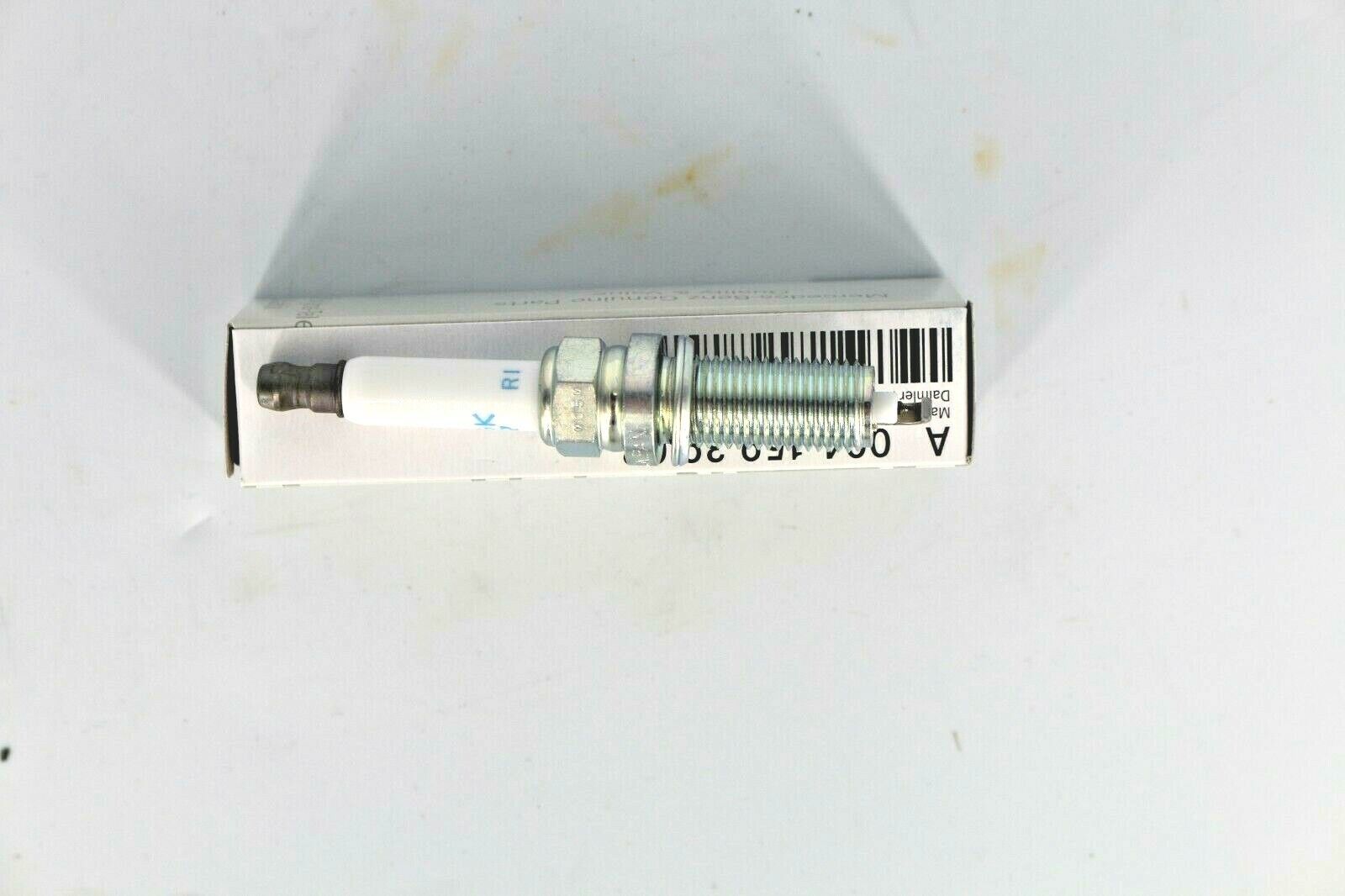 Genuine Spark Plugs for Mercedes-Benz (8pcs) (MPN: A0041593903)
