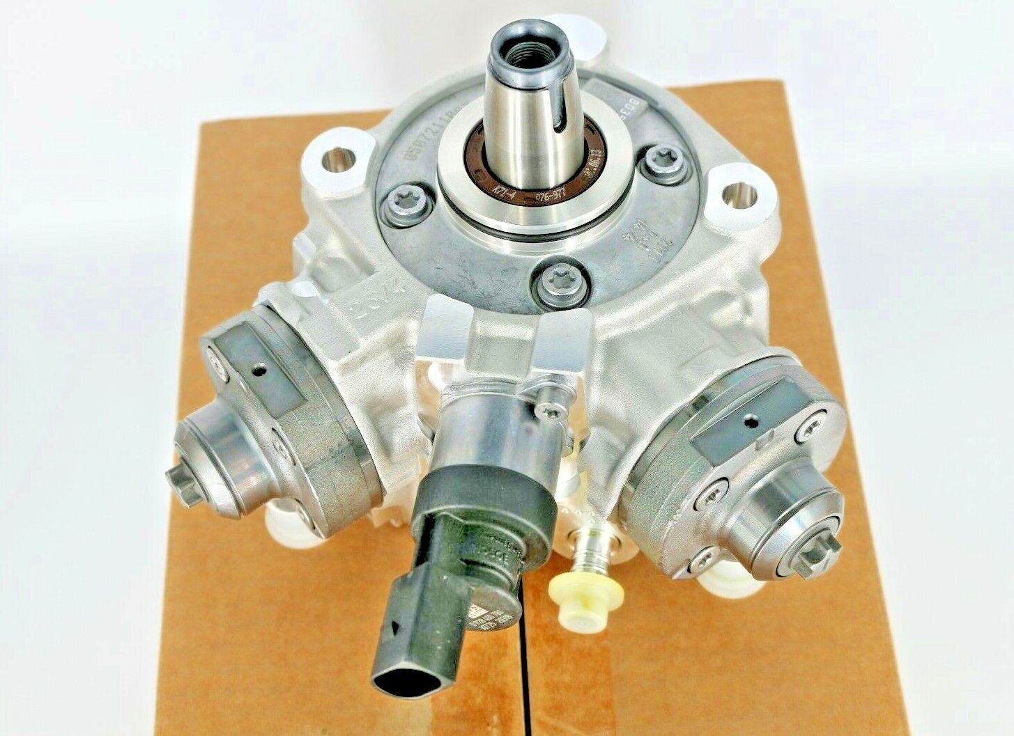 BMW Genuine High-Pressure Pump (MPN: 13518577655)