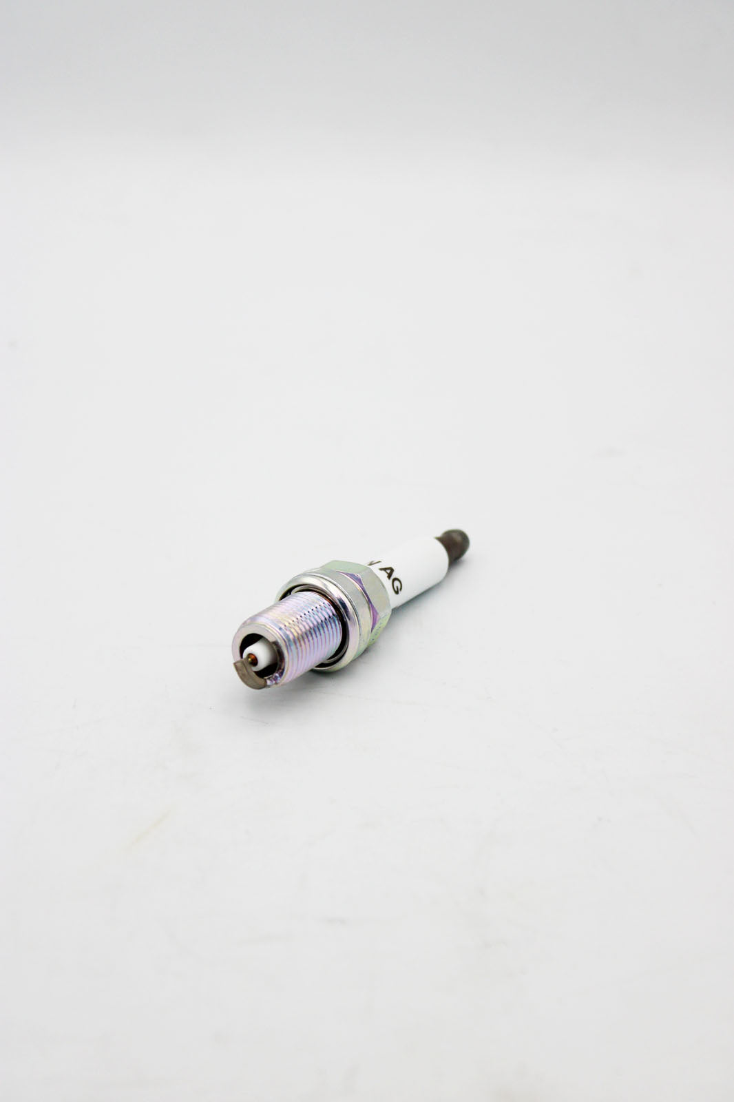 Audi and Volkswagen Genuine Spark Plug (1pc) (MPN: 06H905601A)