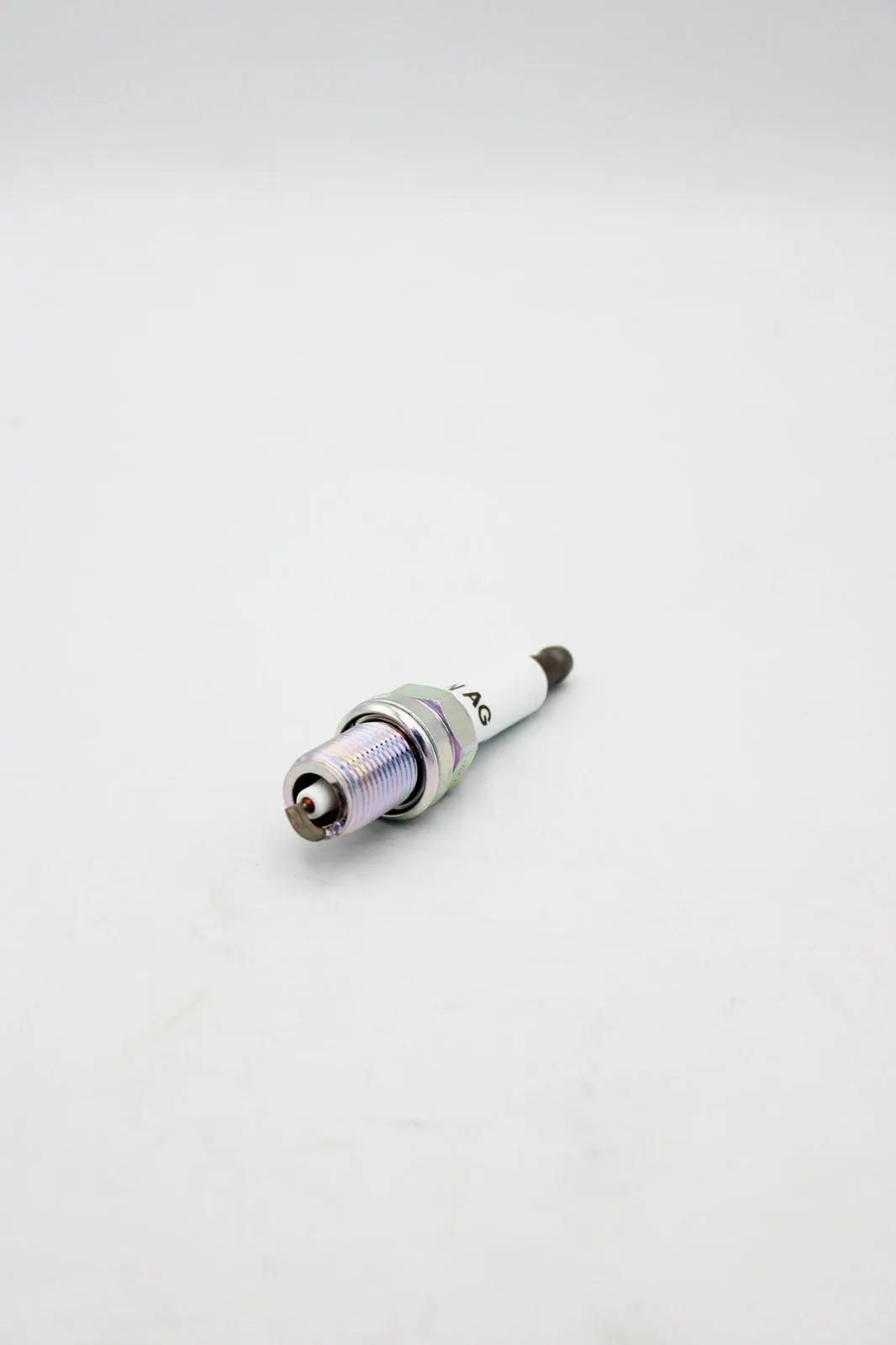 Audi and Volkswagen Genuine Spark Plug (1pc) (MPN: 06H905601A)