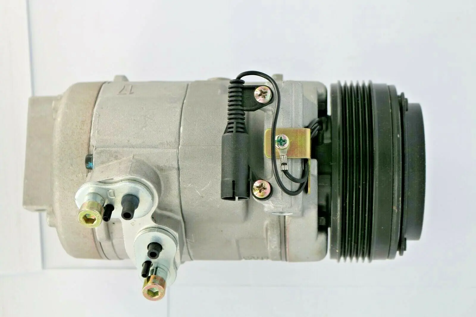 BEHR Hella Air Conditioning Compressor for BMW (MPN: 64526921650) - Image 4