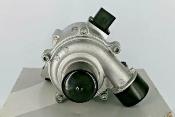 Genuine Coolant Water Pump for BMW (MPN: 11517597715)