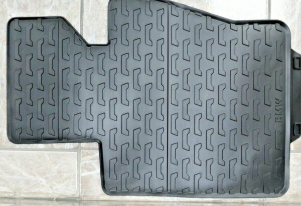 Genuine BMW Kit Floor Mats Rubber Front (MPN: 51470428949)