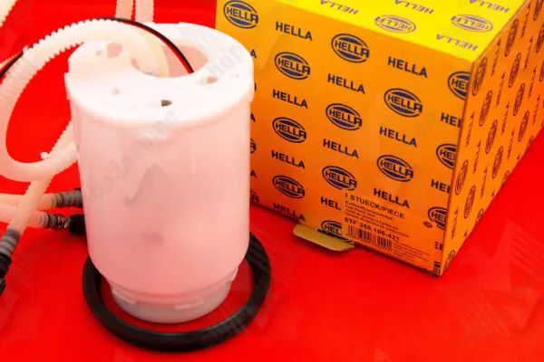 Hella Fuel Pump Module fits VW/Audi 7L8919087B (MPN: 8TF358106-421) - Image 2