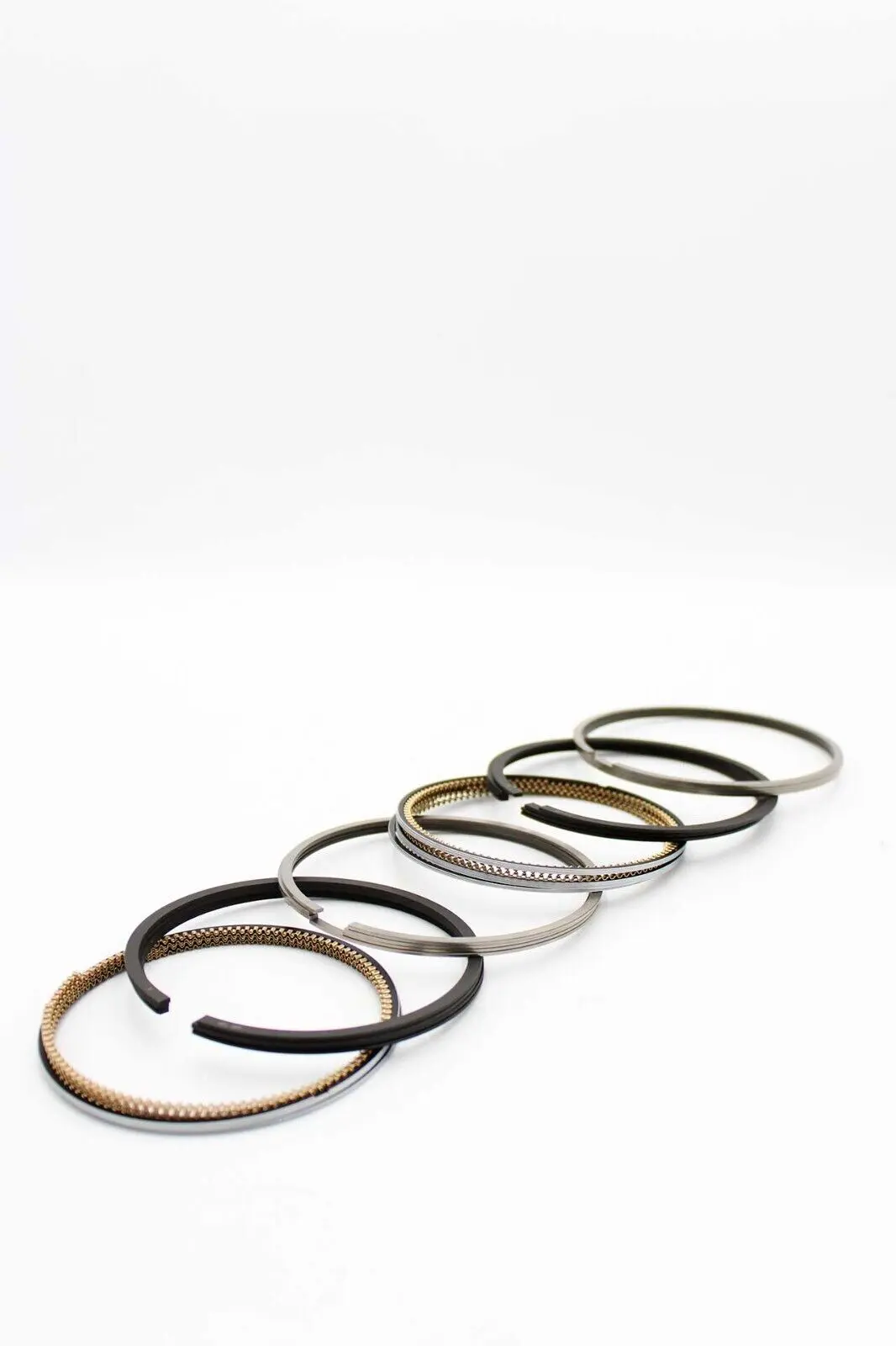 Land Rover Genuine Piston Rings Set (MPN: LR028148) - Image 2
