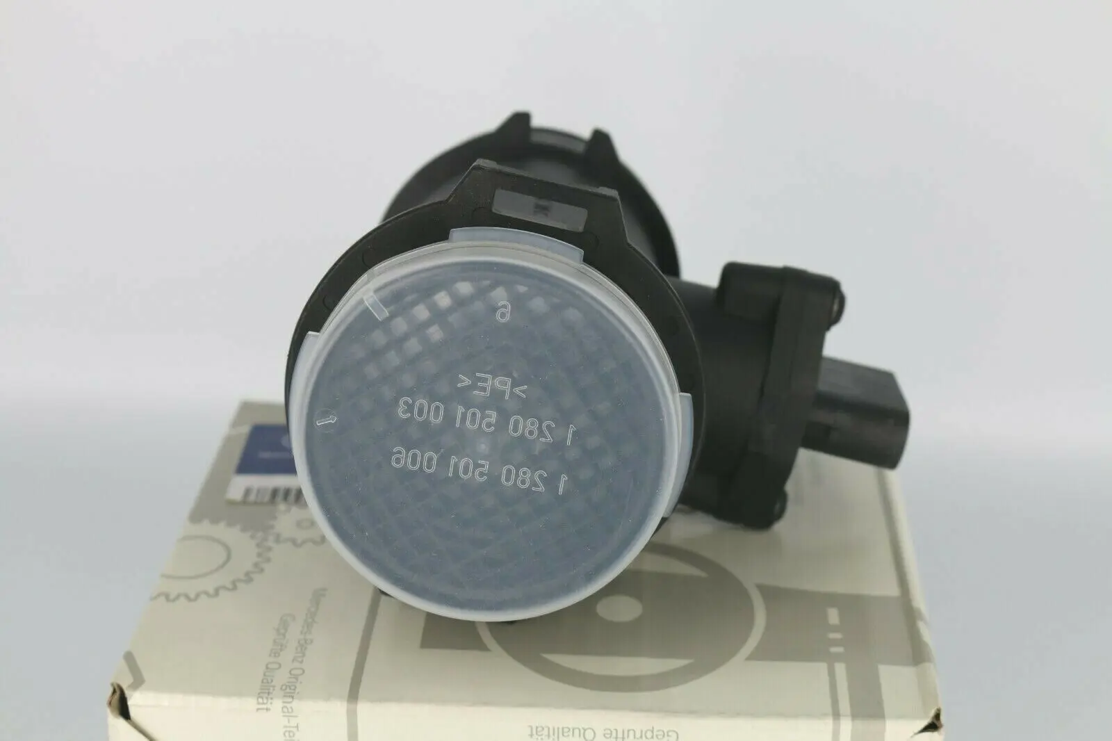 Mercedes-Benz Original Mass Air Flow Sensor (MPN: A0000940948)