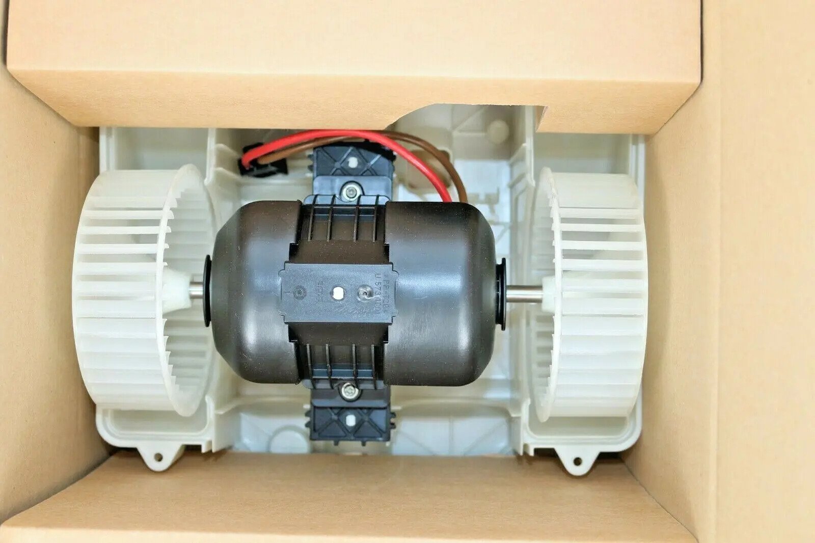 Mercedes-Benz Original Heater Blower Motor (MPN: A2218202714)