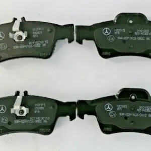 Original Mercedes-Benz Brake Pad Set (MPN: A0074201020)