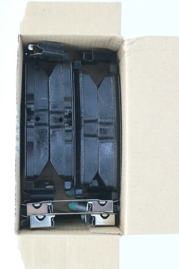 Mercedes-Benz Original Brake Pad Set (MPN: A0084200820) - Image 3