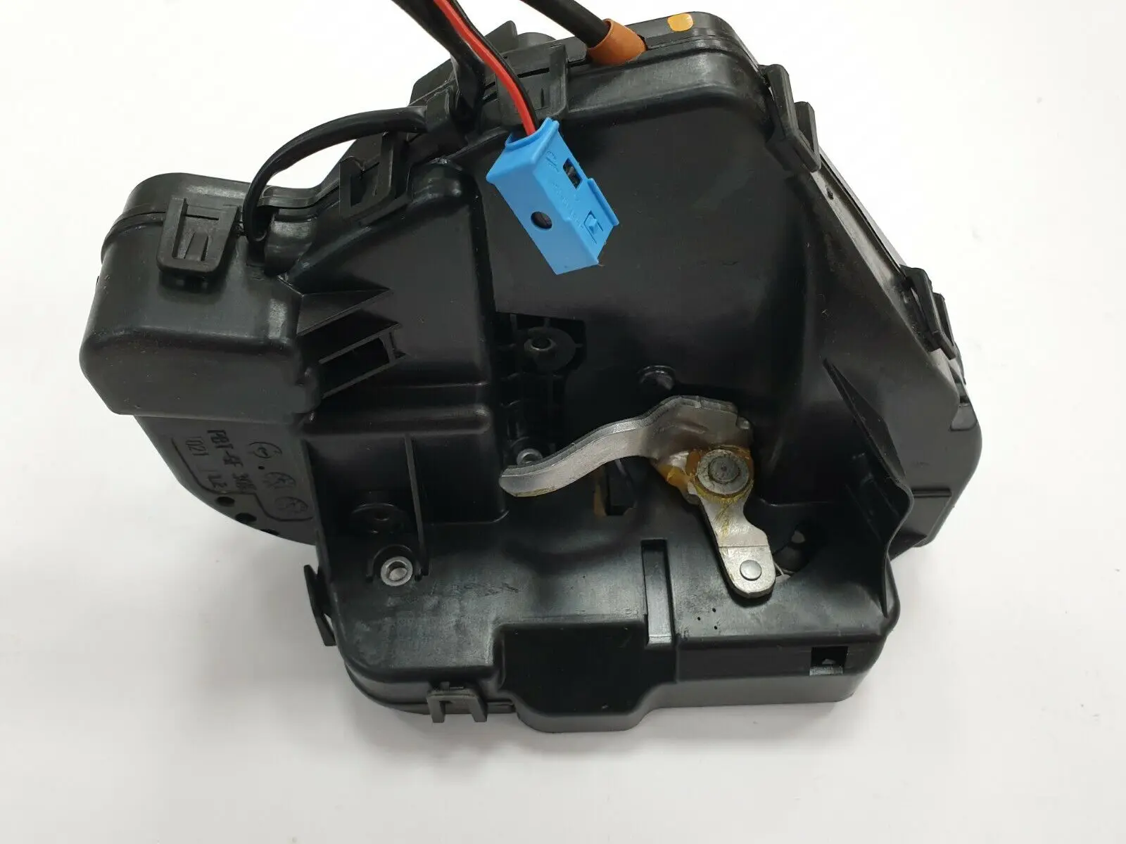 Mercedes-Benz Genuine Door Lock (MPN: A2037300335) - Image 2