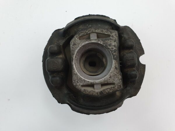 Mercedes-Benz Genuine Axle Mounting Bush (MPN: A2203511142) - Image 2