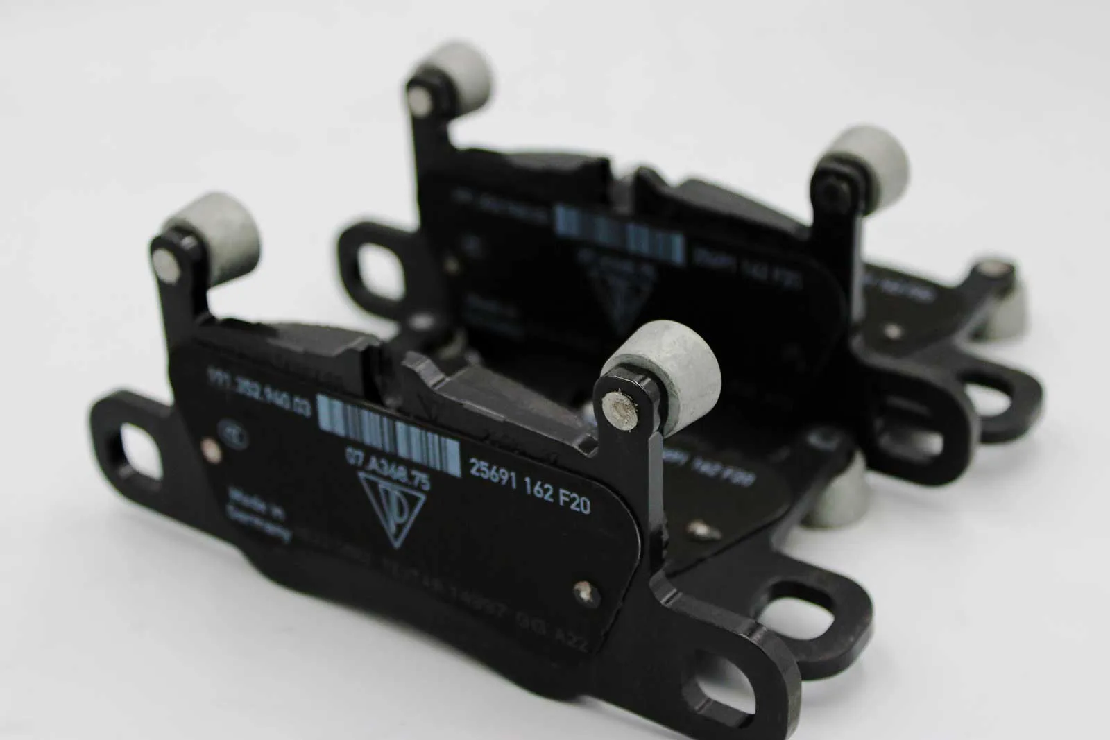 Porsche Genuine Brake Pads (MPN: 99135294904) - Image 3