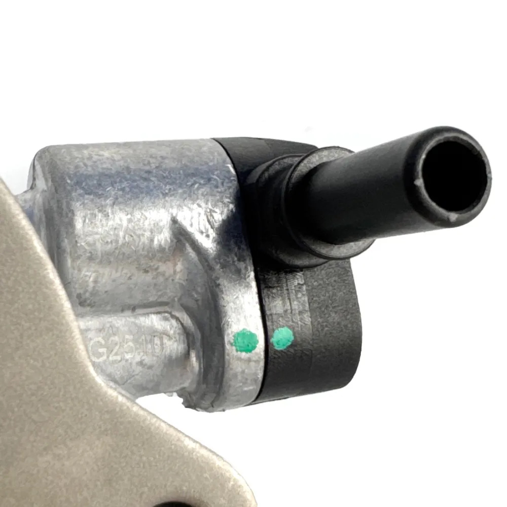 PUMP VACUUM AJ813786 - LR082226 - Image 12