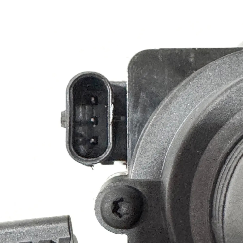 ADDITIONAL PUMP - LR094347 - Image 9